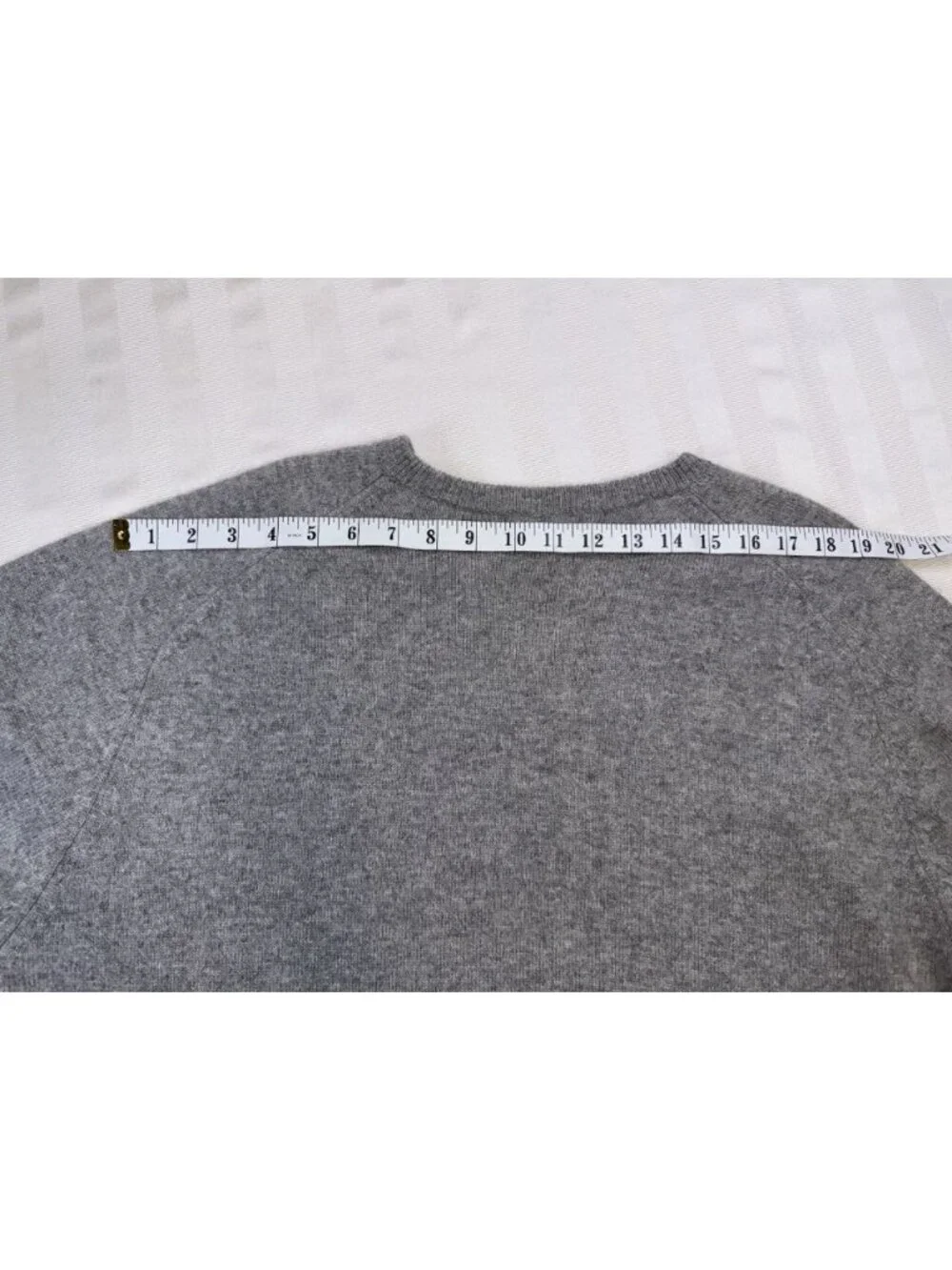 Daniel Cremieux 100% Cashmere Sweater Mens Large Gray Preppy Old Money Classic